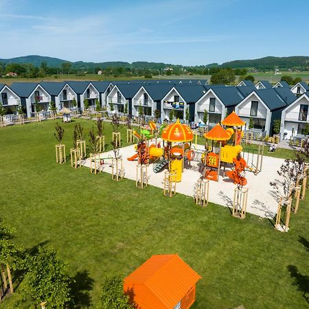 Holiday Park & Resort Cieplice Zdroj Jelenia Gora Bagian luar foto